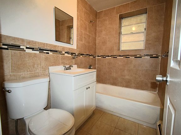 5th image of 58 Underwood St #A1