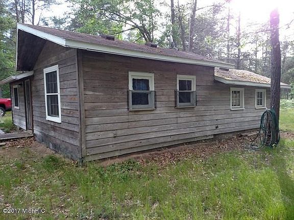 5th image of 8630 N Dog Patch Dr