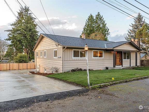 2nd image of 3012 Louise Avenue