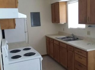 312 11th St #312, Pawnee City, NE 68420