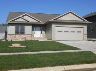 5307 Celtic Ct, Cedar Falls, IA 50613