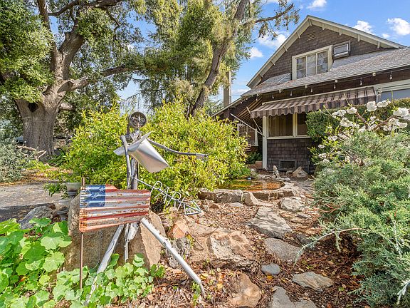 4th image of 22702 Avenue 344