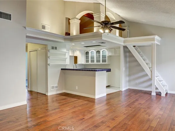 15155 Sherman Way Unit 26, Los Angeles, CA 91405