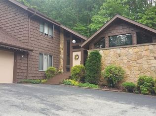 271 Degaetano Rd, Indiana, PA 15701