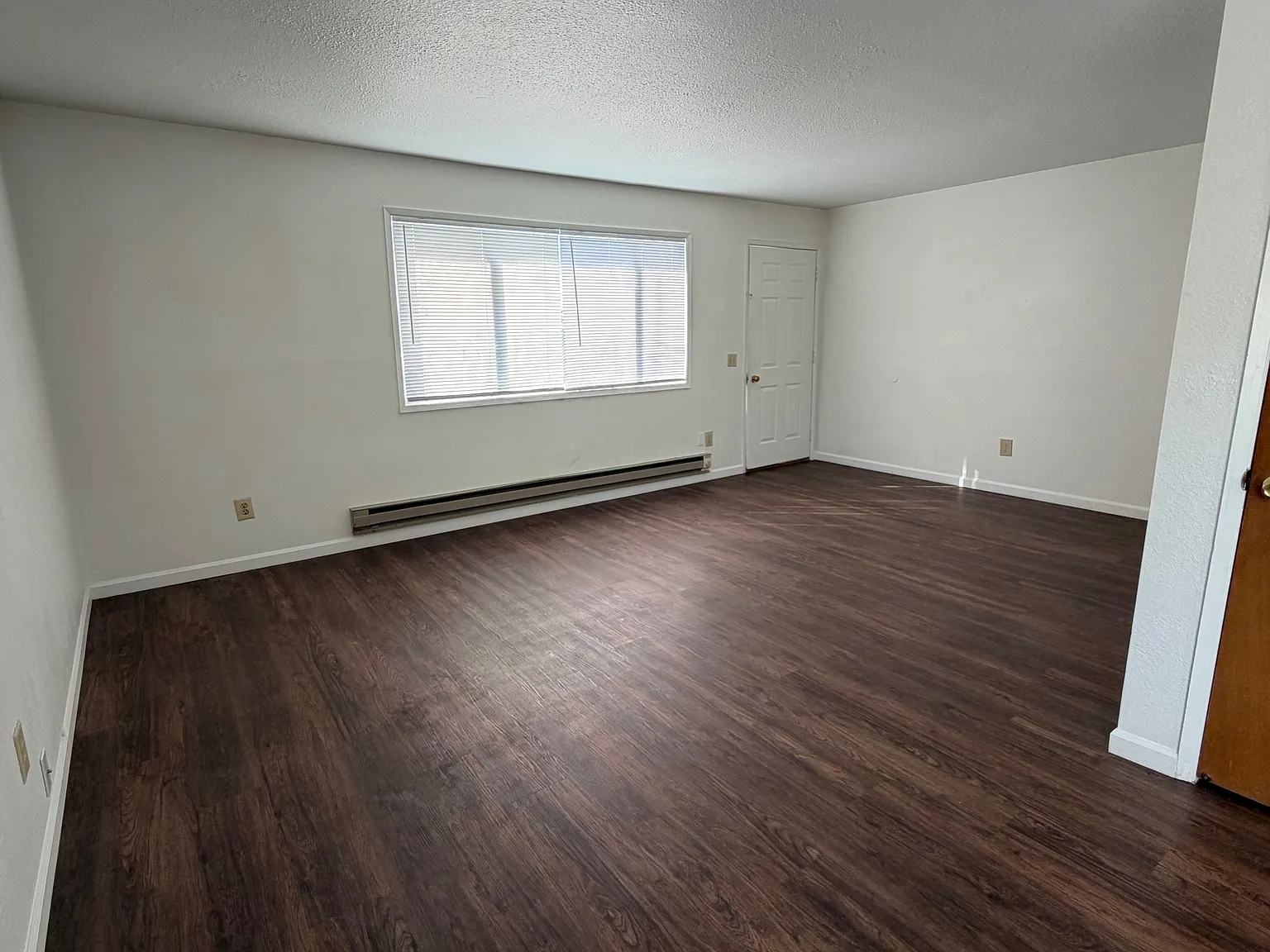 2 bed, $1,200 — Photo 3