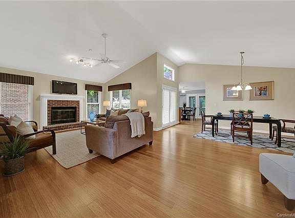 5th image of 5218 Windfern Ct