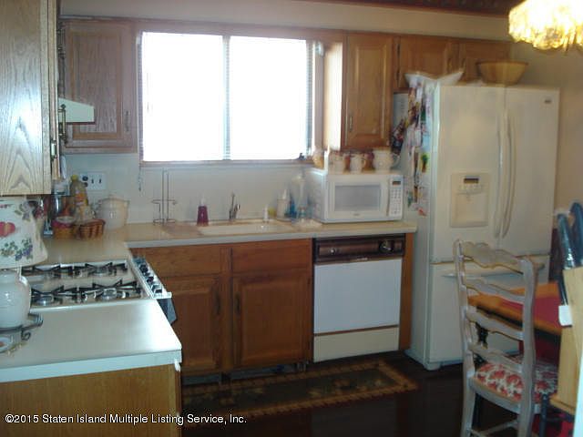 2nd image of 995 Rockland Ave #A