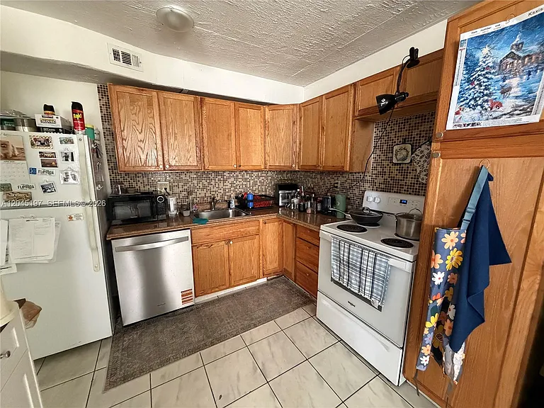 1849 S Ocean Dr #508 — Photo 8