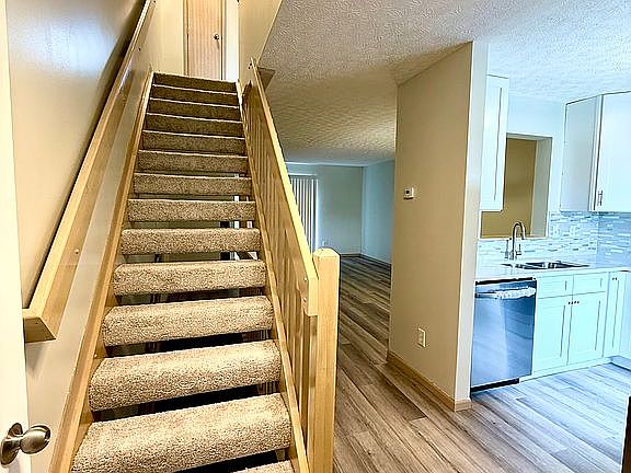 3rd image of 5795 Blendon Place Dr