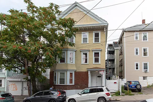 212 Boylston St #3 Photo 1