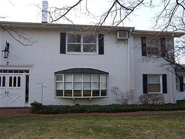 1st image of 7 Meadowlawn Dr Unit 12