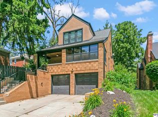 5164 Lake St, Omaha, NE 68104