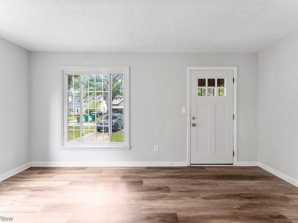 18312 Mapleboro Ave, Maple Hts, OH 44137 Zillow