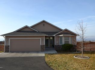 5602 Sycamore Dr, Yakima, WA