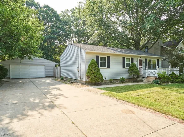 4055 Baird Rd, Stow, OH 44224
