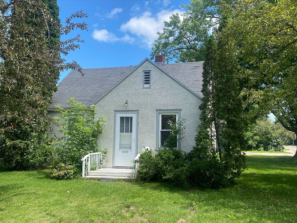 1004 exterior_07182022