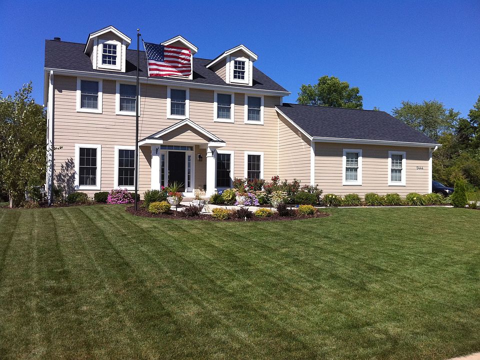 5444 W Harvard 2011