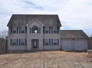 284 Russell Ct, Effort, PA 18330