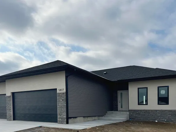 5817 SW Sierra Madre Dr, Lincoln, NE 68523