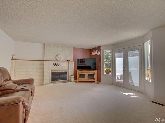 2nd image of 3126 26th Ave NE