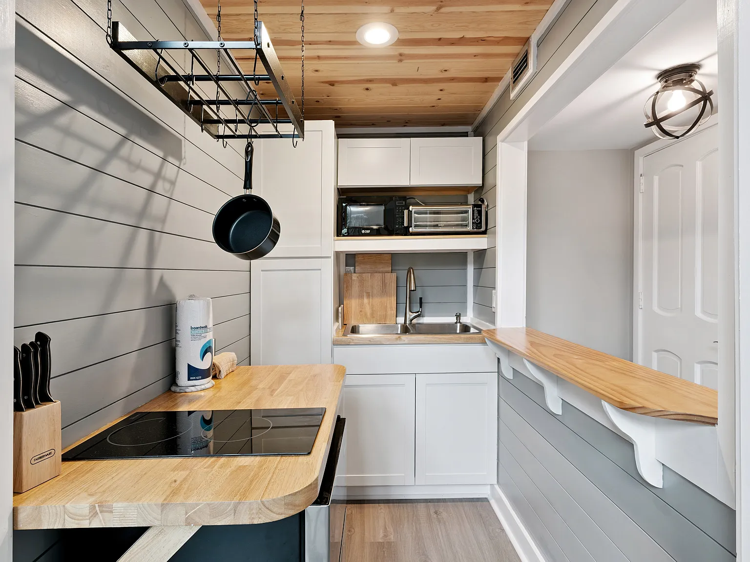 1 bed, 172 sqft, $1,250 — Photo 2