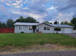 1030 S 7th St, Challis, ID 83226