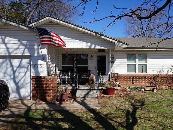 2nd image of 418 N Garrett Ave