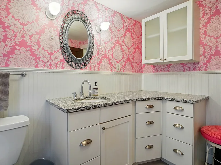 3000 Hillside Ave — Photo 38