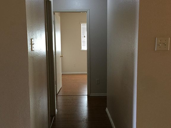 3rd image of 3405 Deerfield Dr