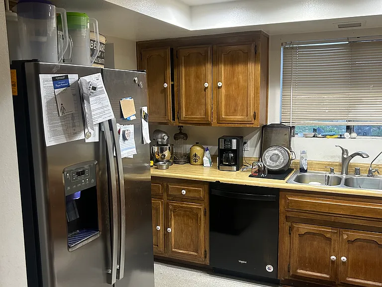 2421 Callender Rd — Photo 3