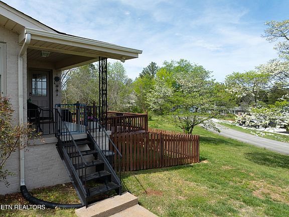 5th image of 2001 Evergreen Cir