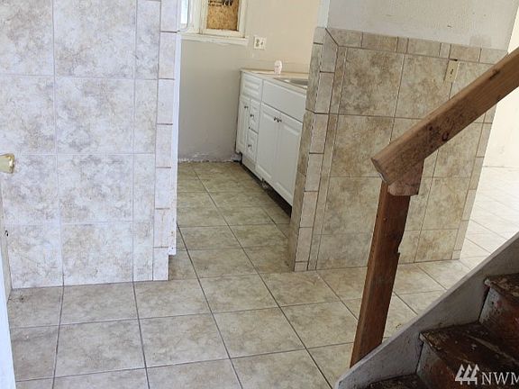 4th image of 11831 SE 318th Pl