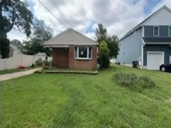 1236 Heddon Ave, Paulsboro, NJ 08066