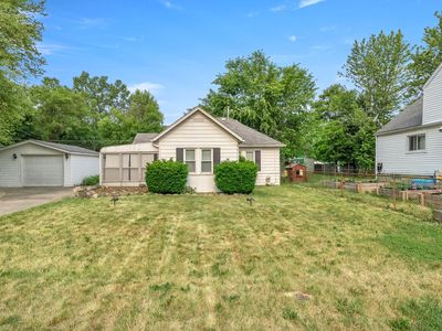 5420 Dudley St, Dearborn Heights, MI, 48125