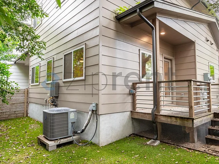 6800 Menchaca Rd #45 — Photo 49