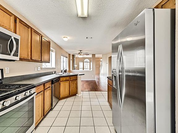 4th image of 1305 Copper Meadow Dr