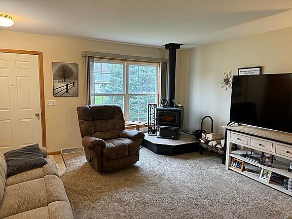 5th image of 1630 Leslie Dr