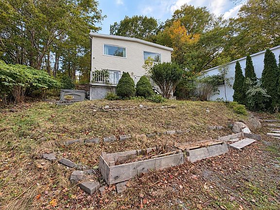 4th image of 9 Milton Dr