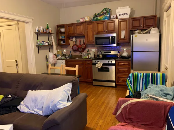 26 Park Vale Ave APT 3, Allston, MA 02134