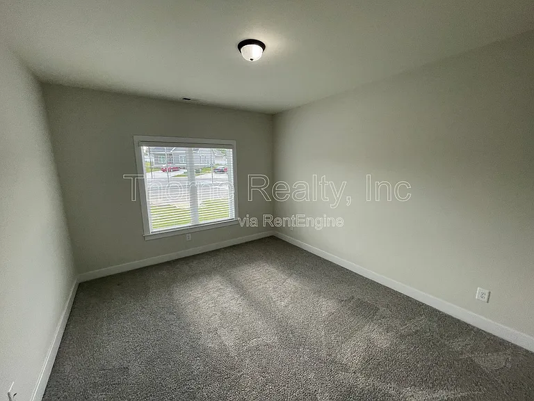 61 B P Ct — Photo 7