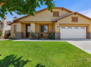 7685 Poppy Ln, Fontana, CA 92336
