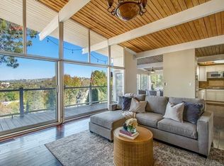 5102 Medina Rd, Woodland Hills, CA 91364