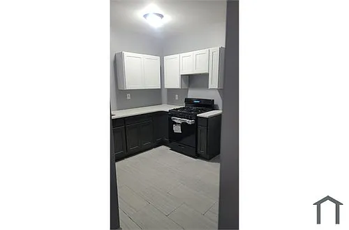 650 Court St #2 Photo 1