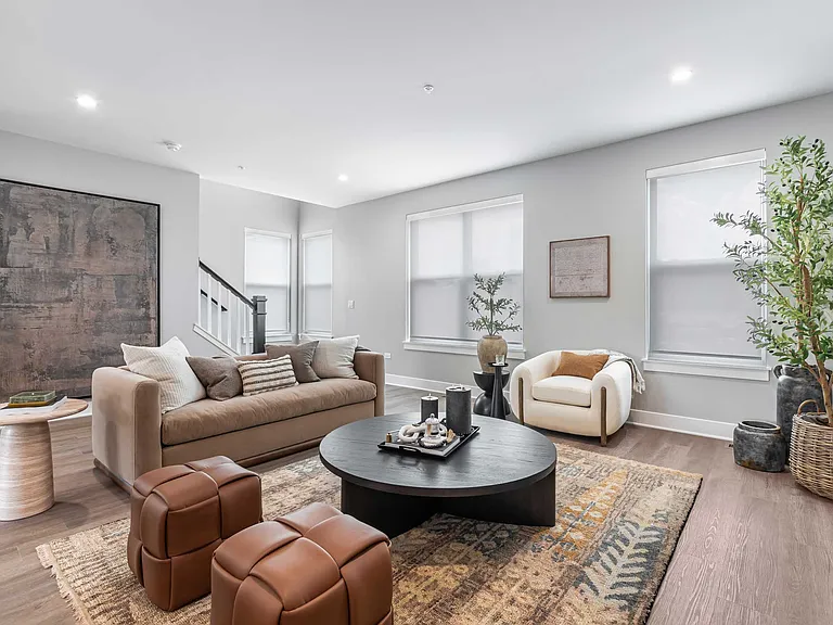 The Henry at Harms Woods - Luxury Townhomes — Photo 5