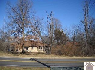 709 Bleich Rd, Paducah, KY 42003