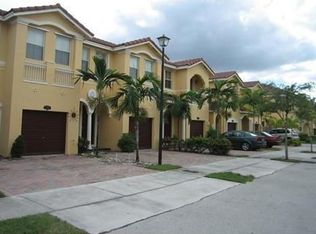 14957 SW 8th Ter, Miami, FL 33194