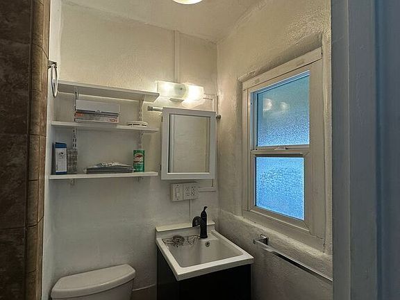 5th image of 10110 Soquel Dr #7