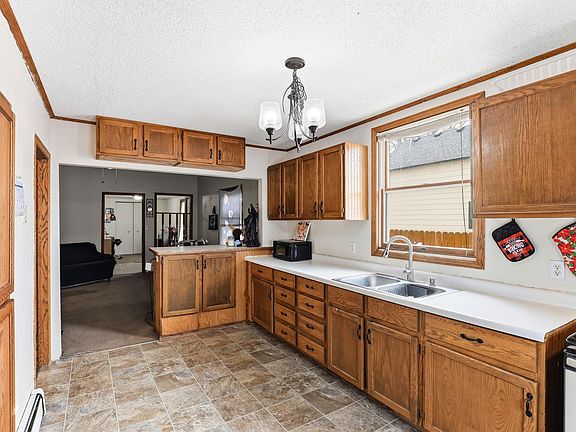 2nd image of 151 3rd Ave