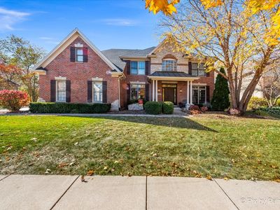 722 Waters Edge Dr, South Elgin, IL, 60177