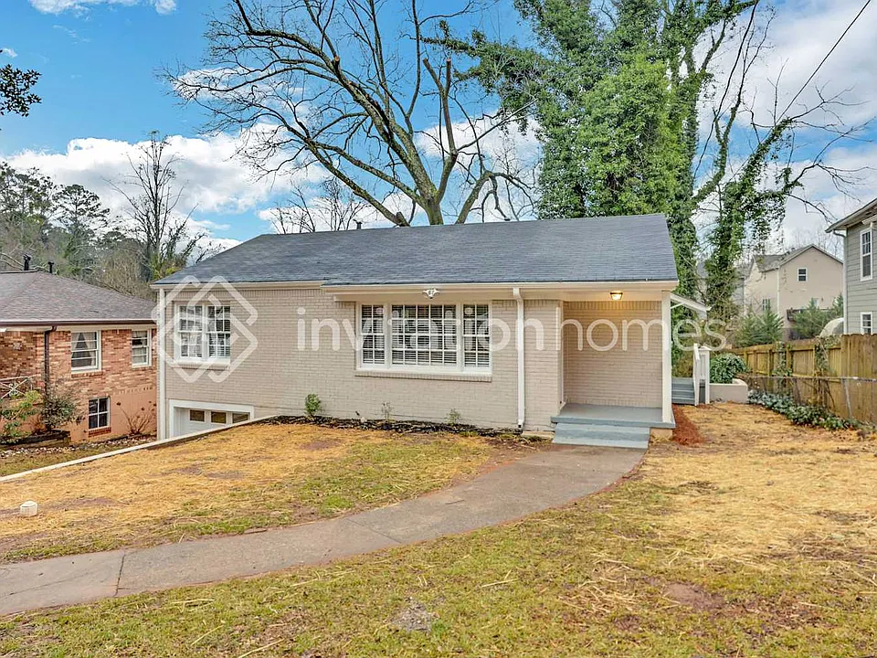1380 Woodland Ave SE
